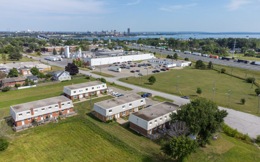 73 HAGEY Avenue Unit #4, Fort Erie, ON L2A 1W5